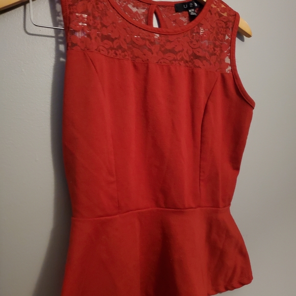 LOT OF 2 - U2B Red/Blue Shirt - Size M (read description) - Picture 3 of 12